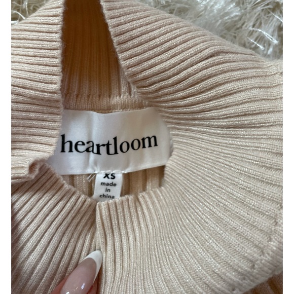 NWT Heartloom women’s mock neck sweater with cutout detail at chest. - Picture 3 of 3